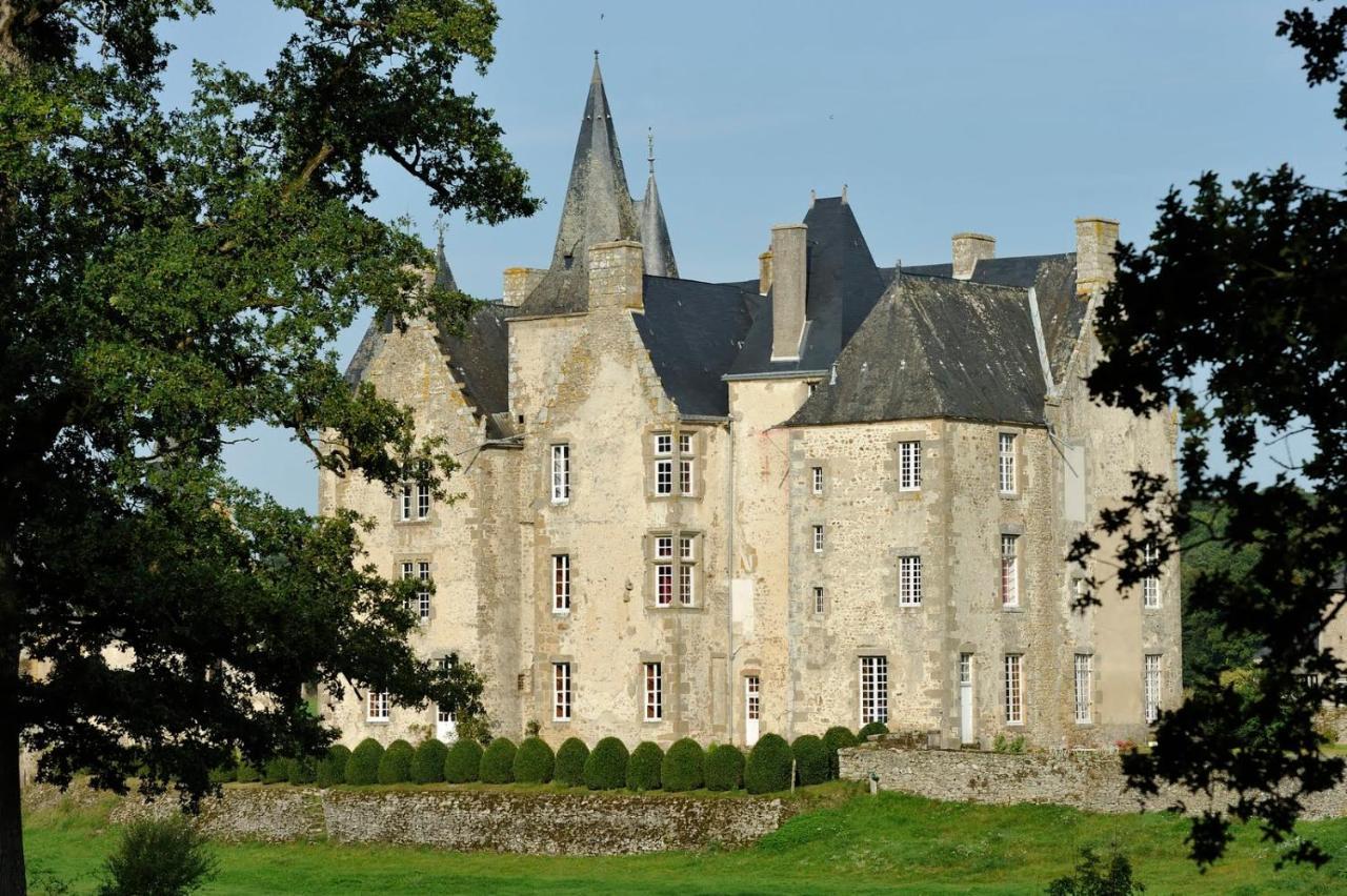 Chateau De Bourgon Montourtier Exterior foto
